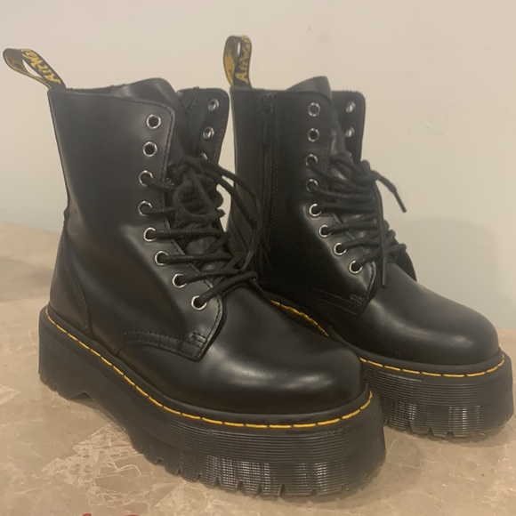 Dr. Martens Other - JADON SMOOTH LEATHER PLATFORM BOOTS.